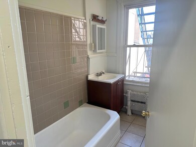 102 School Ln unit 2, Wayne, PA 19087 - photo 4