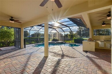 Great Outdoor Space/Including Kitchen!