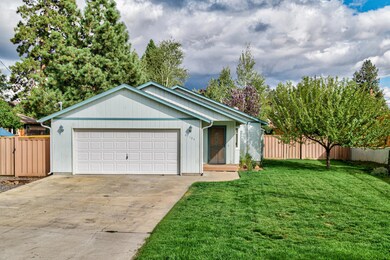 61104 Parrell Rd, Bend, OR 97702 - photo 2