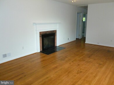 unlisted-address, Alexandria, VA 22306 - photo 4