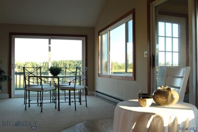Gorgeous views in Three directions