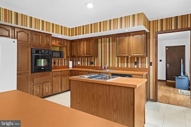 520 E Chesapeake Beach Rd, Owings, MD 20736 - photo 7