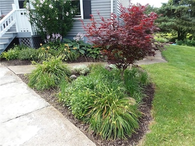 Nicely landscaped yard.