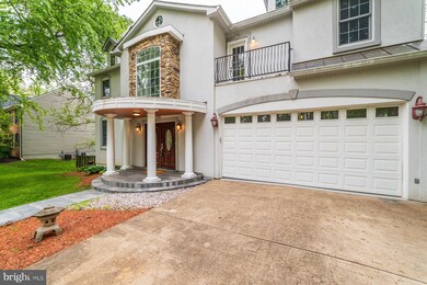 702 Ninovan Rd SE, Vienna, VA 22180 - photo 3