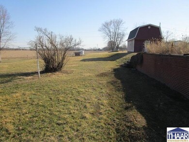 744 E Strawberry Rd, Montezuma, IN 47862 - photo 3