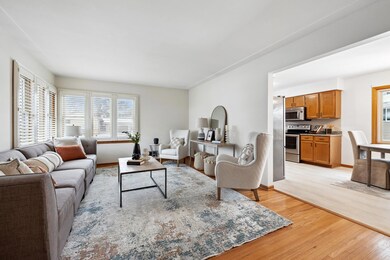 1426 Unity Ave N, Golden Valley, MN 55422 - photo 3