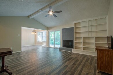 2000 Knoxville Dr, Bedford, TX 76022 - photo 5