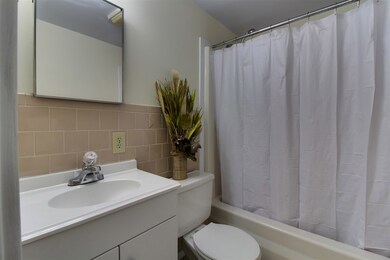 27 Nature Trail Rd unit 102, Richmond, VT 05477 - photo 6