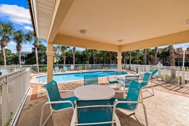 Covered Dining at Pool
