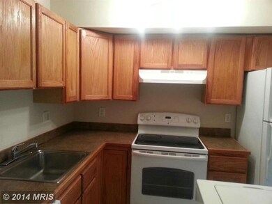 5758B Village Green Dr unit B, Alexandria, VA 22309 - photo 2
