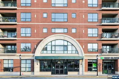 1 Orient Way unit 204, Rutherford, NJ 07070 - photo 3