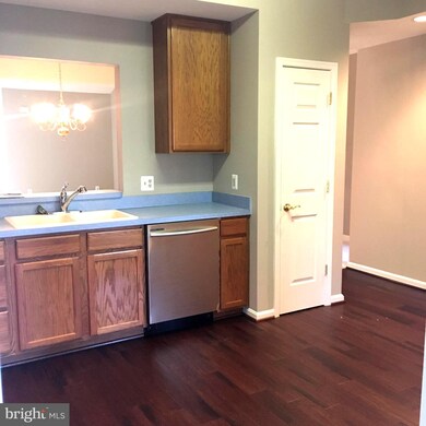 11203 Lynchburg Dr, Fredericksburg, VA 22407 - photo 7