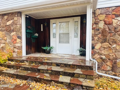 1337 2nd St SE, Jamestown, ND 58401 - photo 3