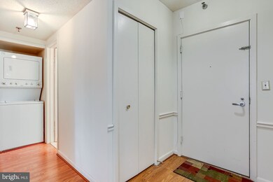 Skyline Square North and South unit 1101N, Baileys Crossroads, VA 22041 - photo 2