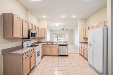 1837 Ravenridge St, Wesley Chapel, FL 33543 - photo 7