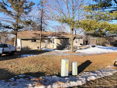 4686 Capitol View Rd, Middleton, WI 53562 - photo 3