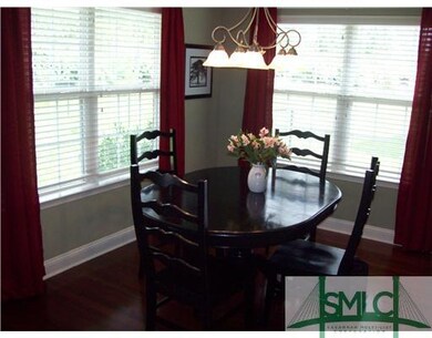 Kitchen. Breakfast area with lots of natural light