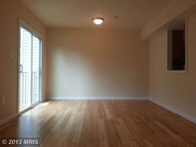 1502 Sherwood Ct, Hyattsville, MD 20785 - photo 5