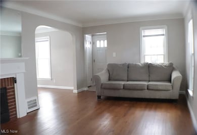 26201 Oriole Ave, Euclid, OH 44132 - photo 6