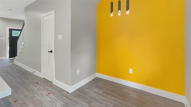 8212,8214 Knox St, Houston, TX 77088 - photo 5