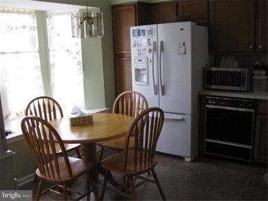 634 Cascade Dr S, Mount Laurel, NJ 08054 - photo 3