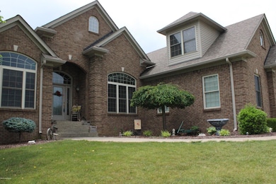 179 Eagles Bluff Ct, Shepherdsville, KY 40165 - photo 3