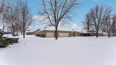 811 Westland St, New London, MN 56273 - photo 3