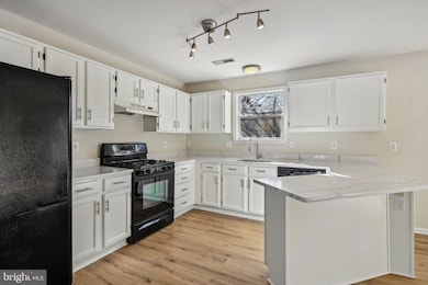 14 Lee St, Pemberton, NJ 08068 - photo 3