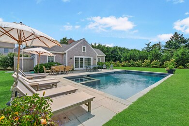 Relax in the pool & spa