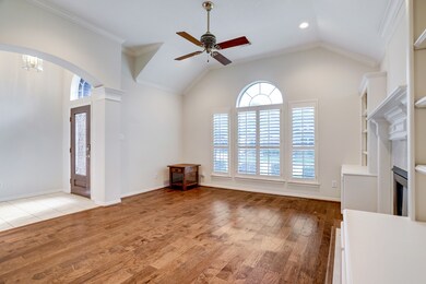 308 Parkwood Village Dr, Friendswood, TX 77546 - photo 7