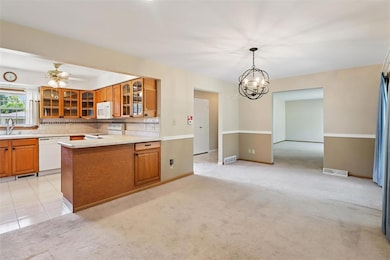 7215 Washington Ave, Windsor Heights, IA 50324 - photo 6