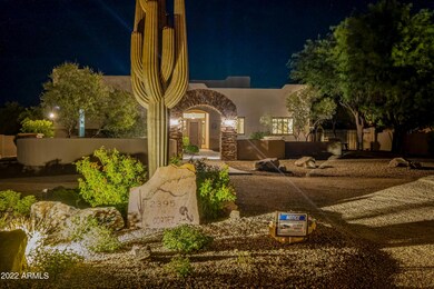 1_Main_Night_Front (2)