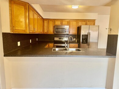8100 Cambridge St unit 68, Houston, TX 77054 - photo 6