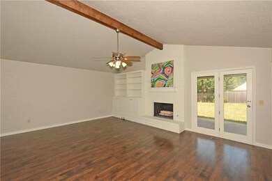 916 N Blackwelder Ave, Edmond, OK 73034 - photo 4