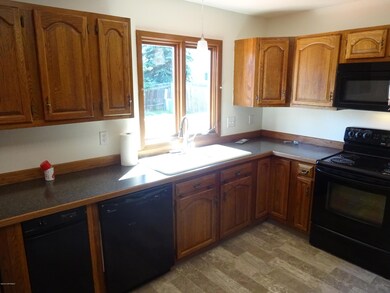 2701 Kingsbridge Cir, Anchorage, AK 99504 - photo 4