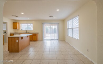 Fam Rm to Dining Area
