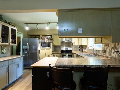 MainHouseKitchen-3