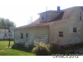 208 W Clay St, Kirklin, IN 46050 - photo 2