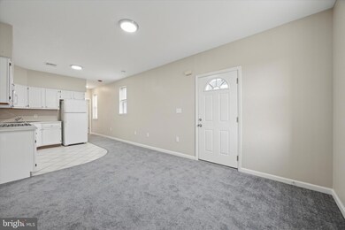 200 Wanamaker Ave unit 2, Essington, PA 19029 - photo 5