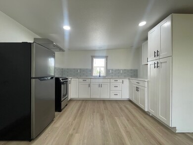 7107 Kamas Ln unit 2, Needville, TX 77461 - photo 4