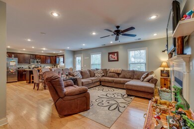 2049 Ida Sue Dr, Jonesborough, TN 37659 - photo 7