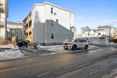 31 S Stowell St, Worcester, MA 01604 - photo 5