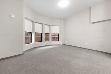 5 Pleasant St unit 202, Worcester, MA 01609 - photo 2