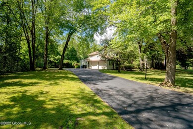 001-957-Avon-Crest-Blvd