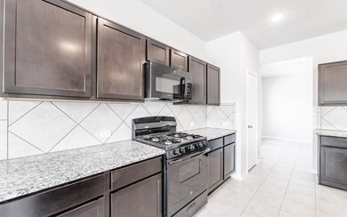 1534 Barras St, Alvin, TX 77511 - photo 4