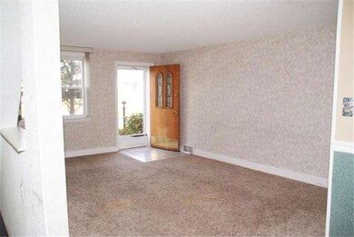 334 Westmont Dr, Darby, PA 19023 - photo 5