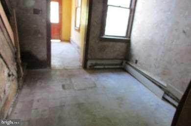 904 E Chestnut St, Shamokin, PA 17872 - photo 5