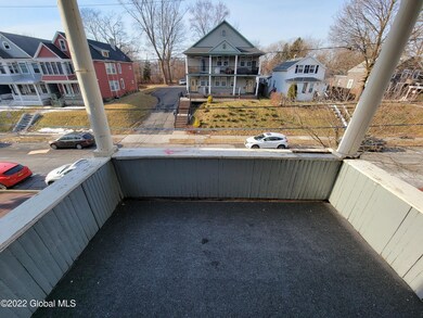 675 Myrtle Ave, Albany, NY 12208 - photo 3