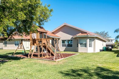 1888 Par Dr, Naples, FL 34120 - photo 3