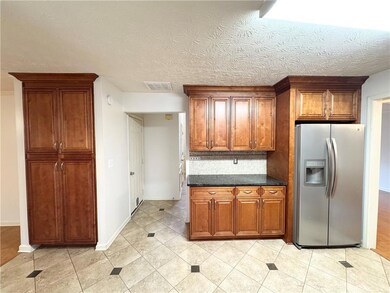 5212 Pine Branch Cir, Sugar Hill, GA 30518 - photo 4